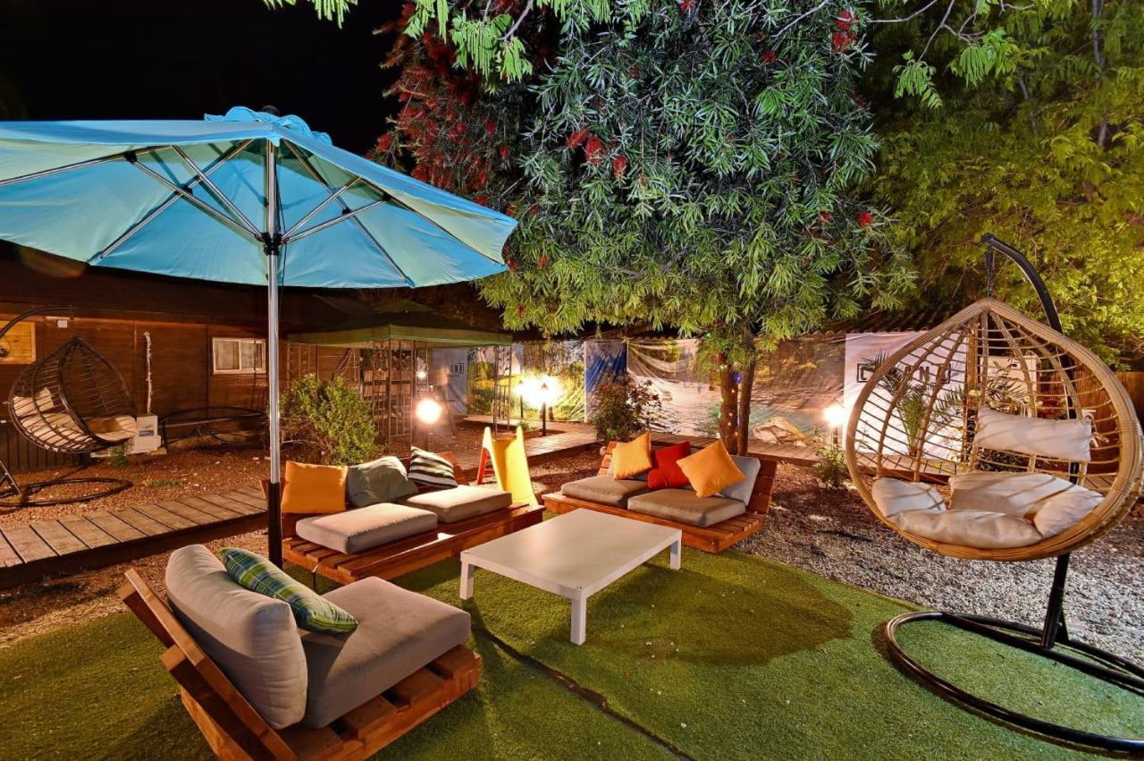 פינה במעיין Villa Mishmār Hāyardin Dış mekan fotoğraf