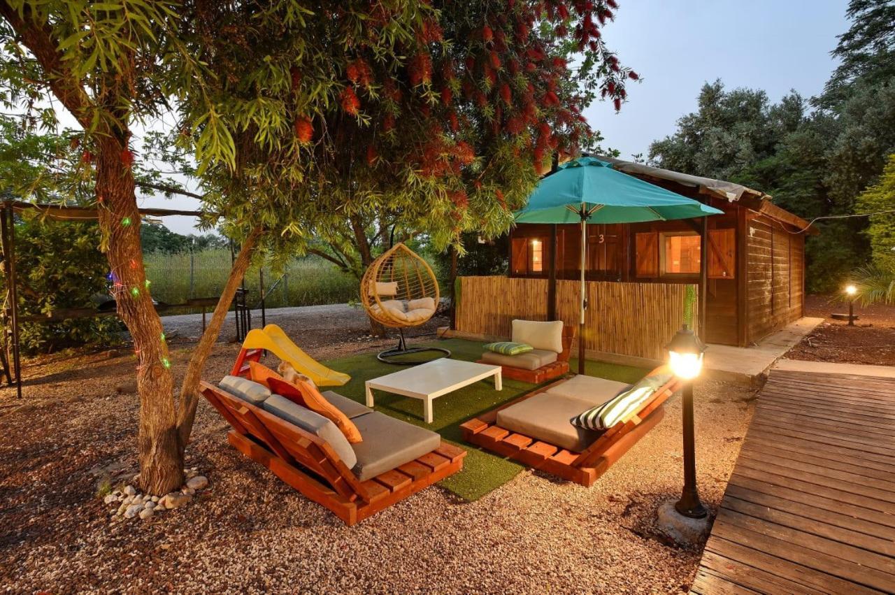 פינה במעיין Villa Mishmār Hāyardin Dış mekan fotoğraf