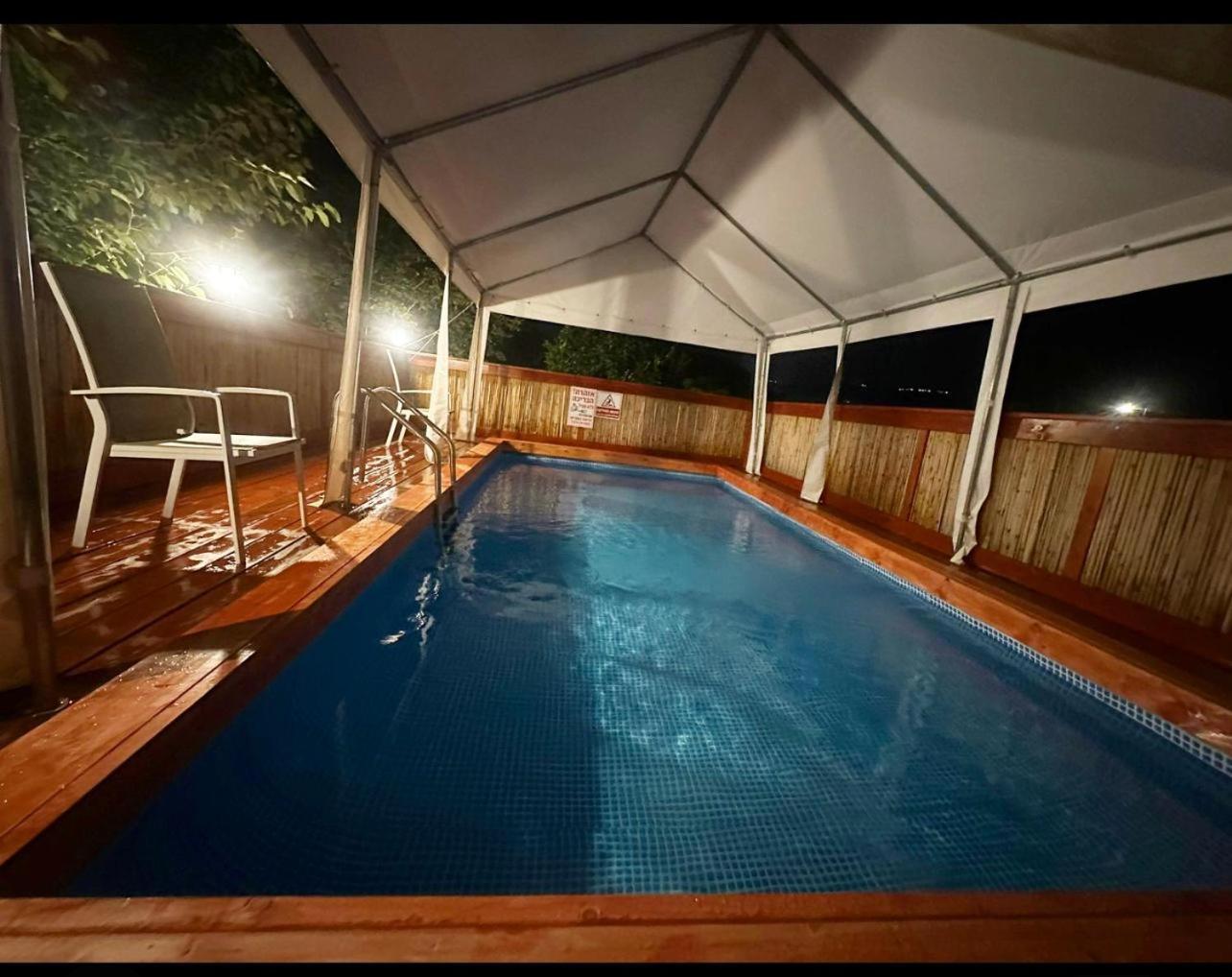 פינה במעיין Villa Mishmār Hāyardin Dış mekan fotoğraf